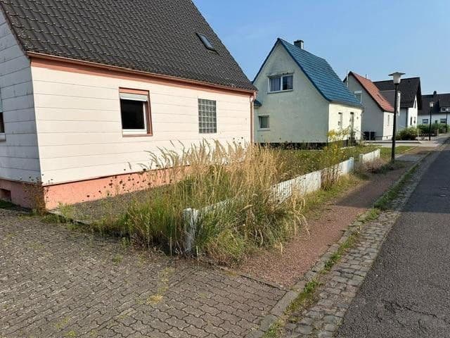 Prenájom bytu 16 m², Homburg, Sársko Prenájom bytu 16 m², Homburg, Sársko