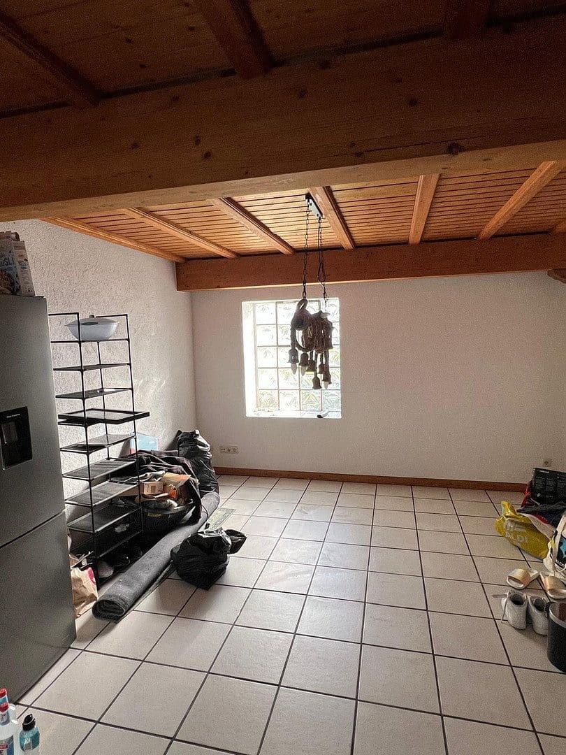 Prenájom bytu 3-izbový 80 m², Roermonder Strasse 279, Mönchengladbach, Severné Porýnie - Westfálsko Prenájom bytu 3-izbový 80 m², Roermonder Strasse 279, Mönchengladbach, Severné Porýnie - Westfálsko