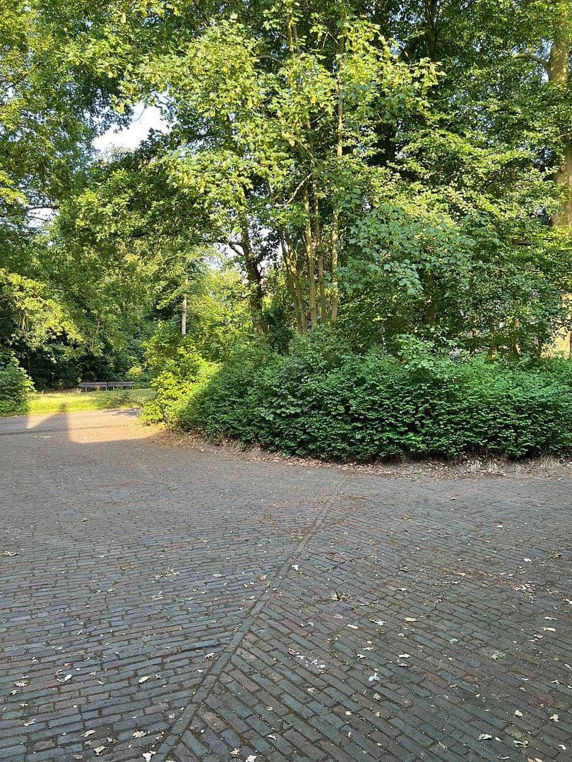 Prenájom bytu 3-izbový 80 m², Roermonder Strasse 279, Mönchengladbach, Severné Porýnie - Westfálsko Prenájom bytu 3-izbový 80 m², Roermonder Strasse 279, Mönchengladbach, Severné Porýnie - Westfálsko