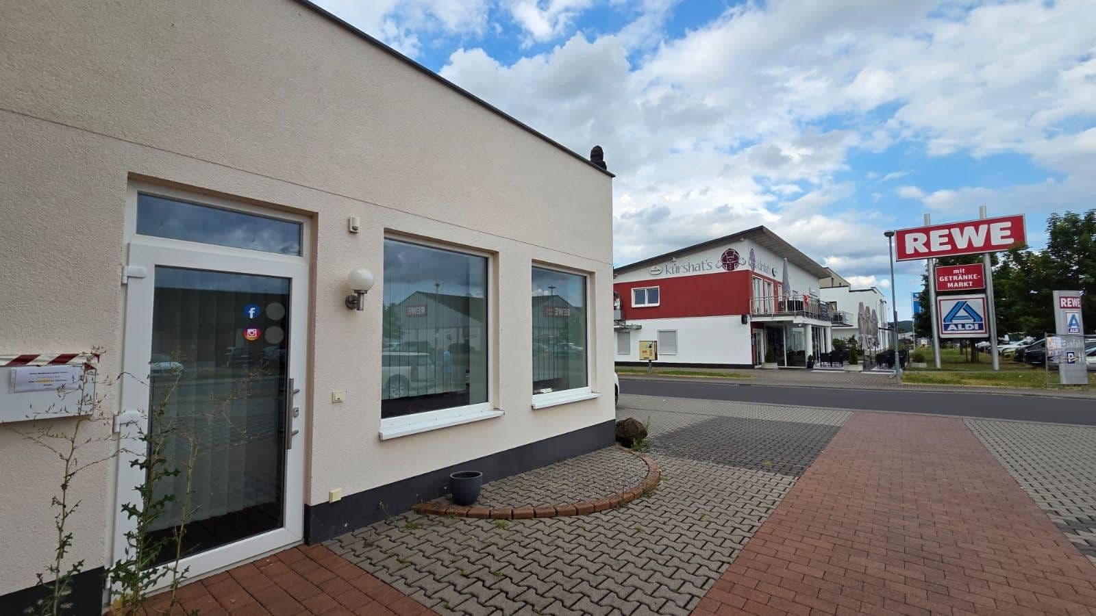 Prenájom kancelárie 36 m², Im Boden 1, Fronhausen, Hesensko Prenájom kancelárie 36 m², Im Boden 1, Fronhausen, Hesensko