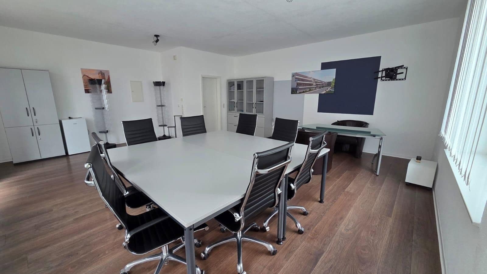 Prenájom kancelárie 36 m², Im Boden 1, Fronhausen, Hesensko Prenájom kancelárie 36 m², Im Boden 1, Fronhausen, Hesensko