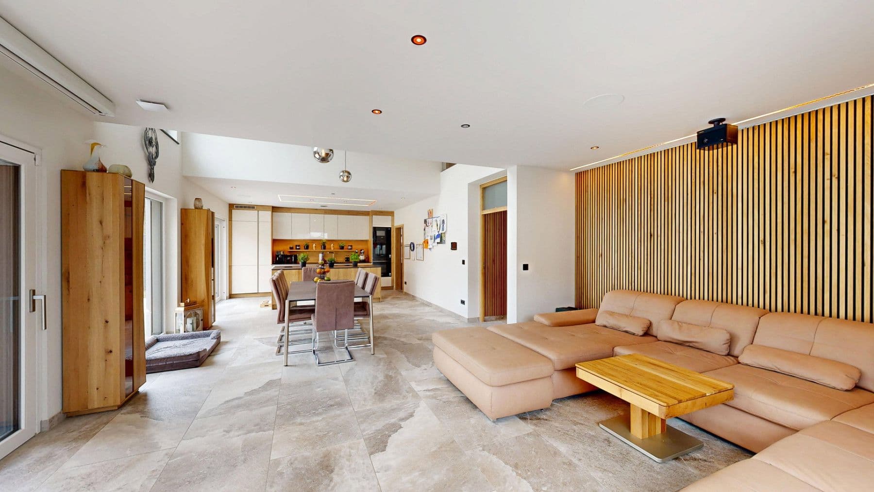 Predaj domu 229 m², pozemok 1.879 m², Ringelai, Bavorsko Predaj domu 229 m², pozemok 1.879 m², Ringelai, Bavorsko