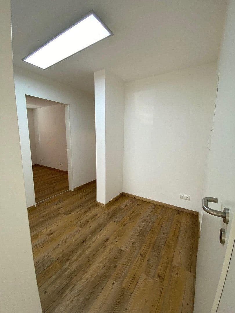 Prenájom bytu 3-izbový 74 m², Regensburg, Bavorsko Prenájom bytu 3-izbový 74 m², Regensburg, Bavorsko