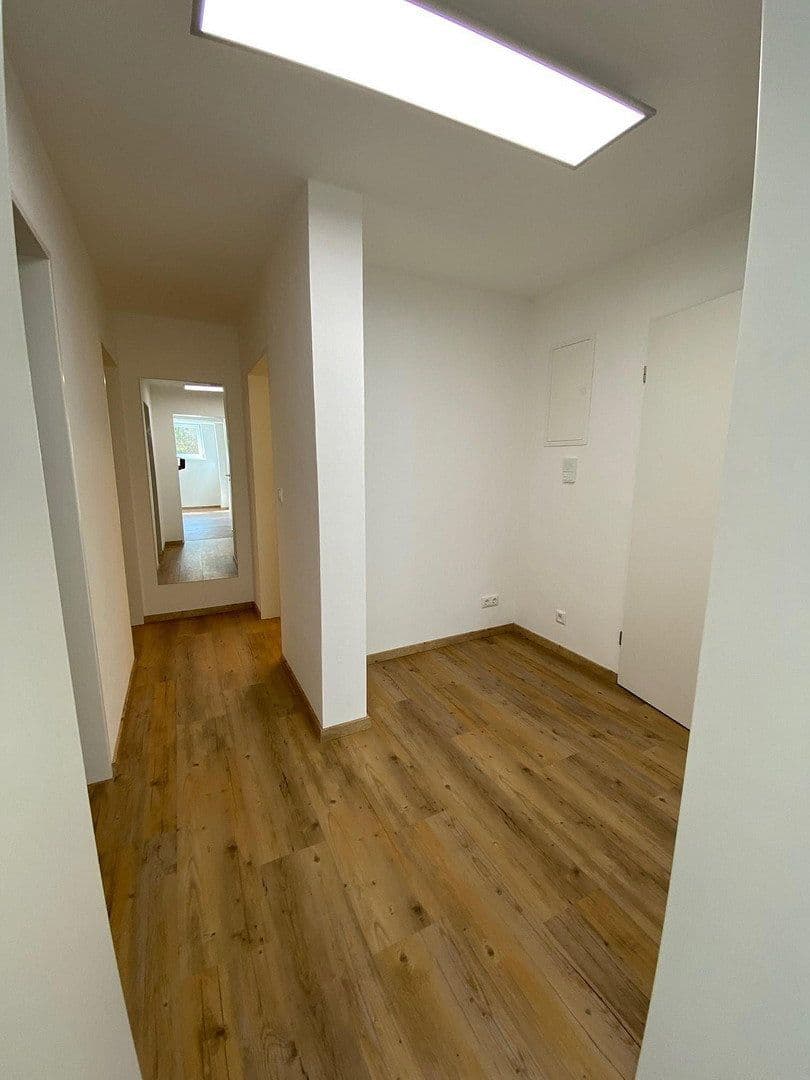 Prenájom bytu 3-izbový 74 m², Regensburg, Bavorsko Prenájom bytu 3-izbový 74 m², Regensburg, Bavorsko
