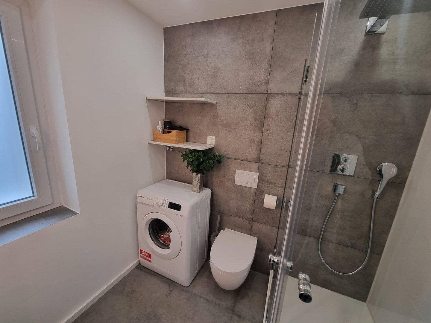 Prenájom bytu 2-izbový 60 m², Oberbilker Allee, 39, Düsseldorf, Severné Porýnie - Westfálsko Prenájom bytu 2-izbový 60 m², Oberbilker Allee, 39, Düsseldorf, Severné Porýnie - Westfálsko