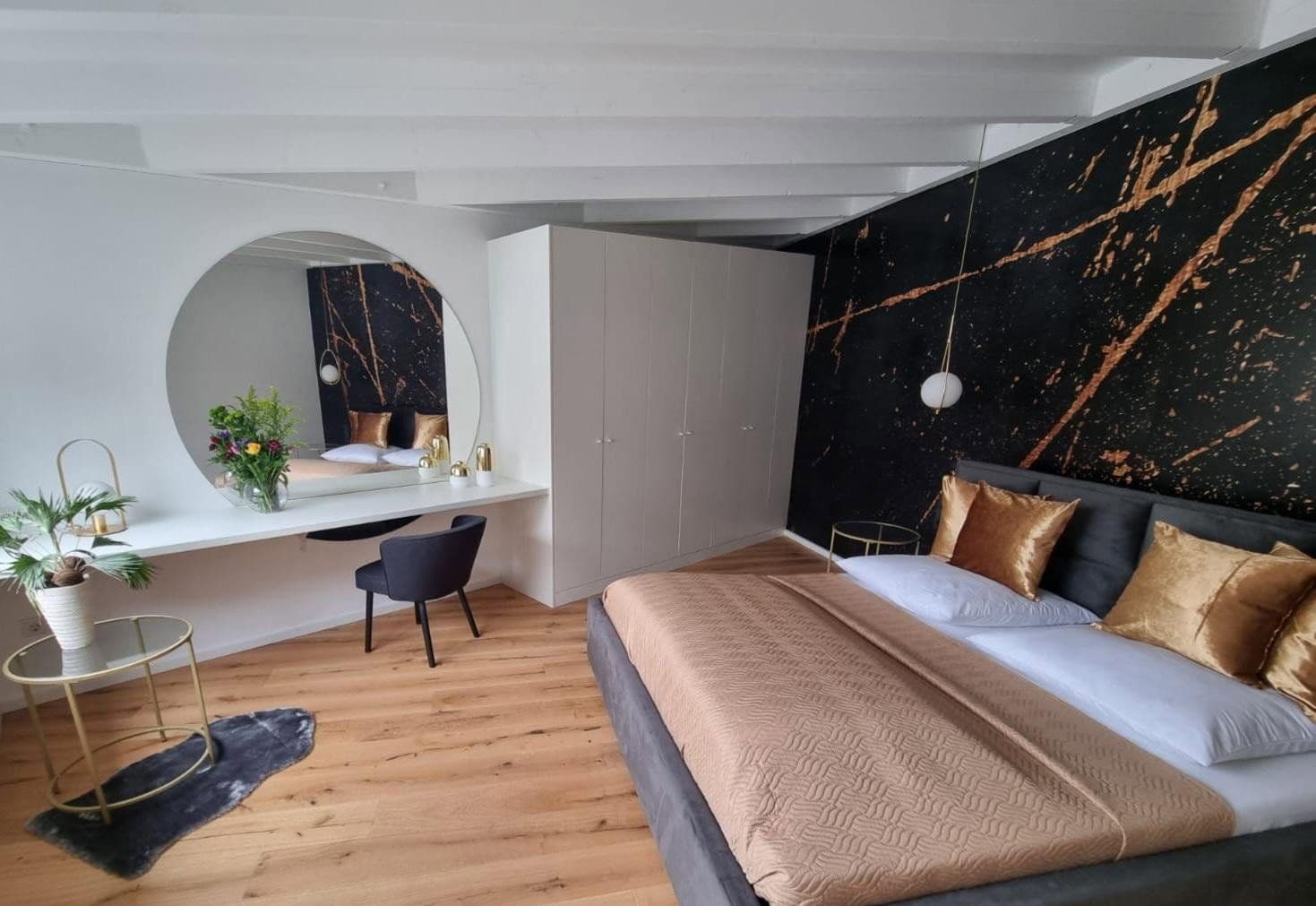 Prenájom bytu 2-izbový 60 m², Oberbilker Allee, 39, Düsseldorf, Severné Porýnie - Westfálsko Prenájom bytu 2-izbový 60 m², Oberbilker Allee, 39, Düsseldorf, Severné Porýnie - Westfálsko
