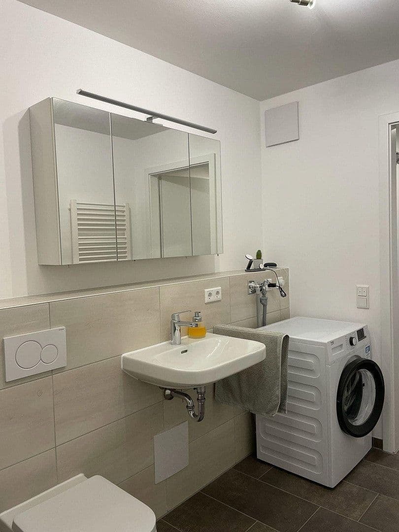 Prenájom bytu 2-izbový 50 m², Maria-Arndts-Str. 27, München Aubing, Bavorsko Prenájom bytu 2-izbový 50 m², Maria-Arndts-Str. 27, München Aubing, Bavorsko