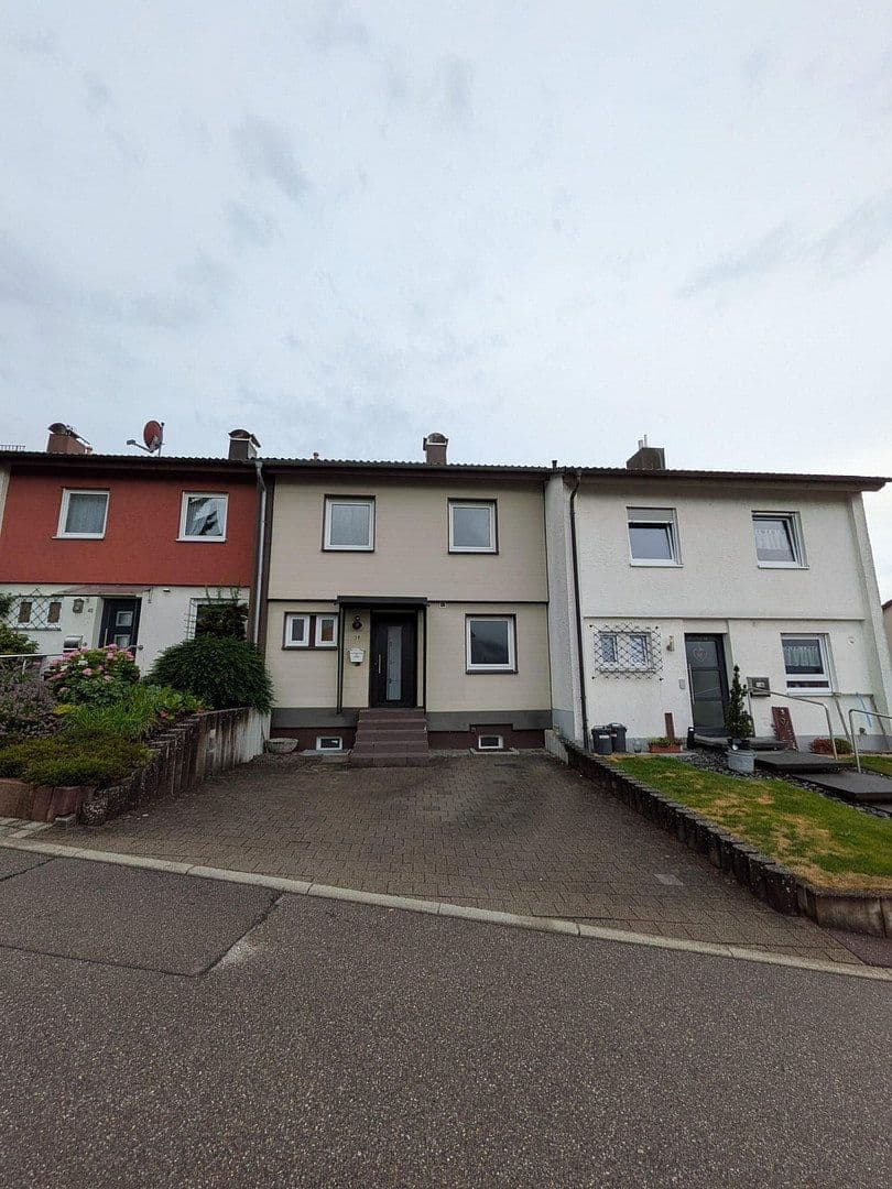Predaj domu 88 m², pozemok 187 m², Schlesische Straße 38, Aalen, Bádensko-Wurttembersko Predaj domu 88 m², pozemok 187 m², Schlesische Straße 38, Aalen, Bádensko-Wurttembersko