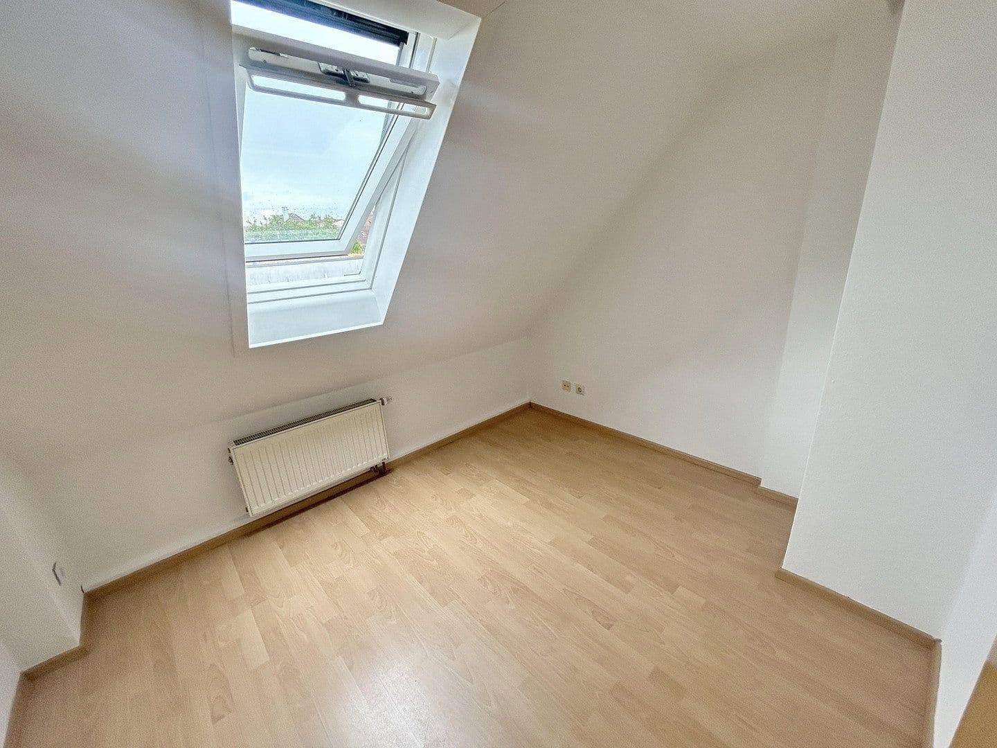 Prenájom bytu 5-izbový 85 m², Güterbahnhofstr. 23, Kornwestheim, Bádensko-Wurttembersko Prenájom bytu 5-izbový 85 m², Güterbahnhofstr. 23, Kornwestheim, Bádensko-Wurttembersko