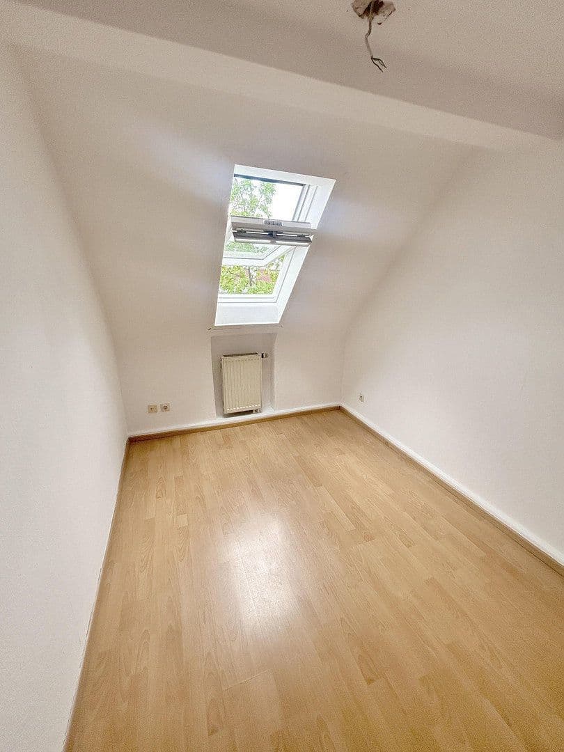Prenájom bytu 5-izbový 85 m², Güterbahnhofstr. 23, Kornwestheim, Bádensko-Wurttembersko Prenájom bytu 5-izbový 85 m², Güterbahnhofstr. 23, Kornwestheim, Bádensko-Wurttembersko