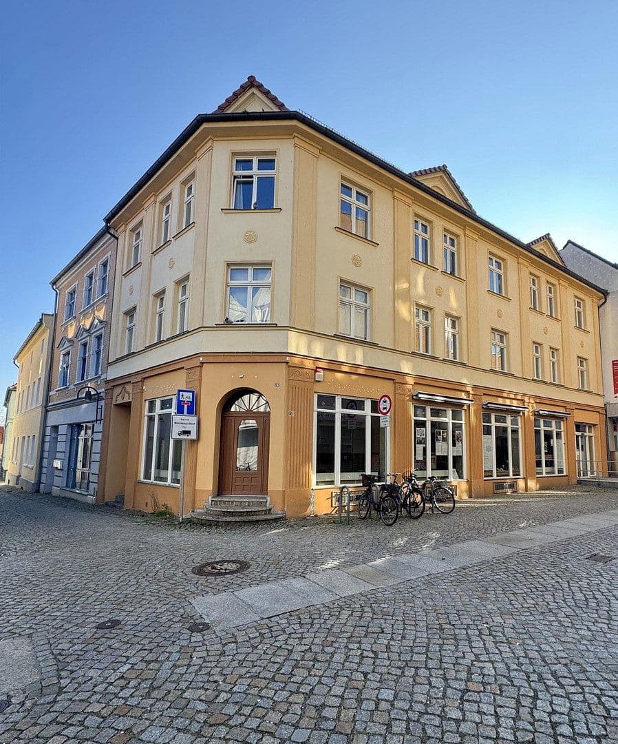 Prenájom kancelárie 130 m², Bahnhofstraße 5, Senftenberg - Zły Komorow, Brandenbursko Prenájom kancelárie 130 m², Bahnhofstraße 5, Senftenberg - Zły Komorow, Brandenbursko