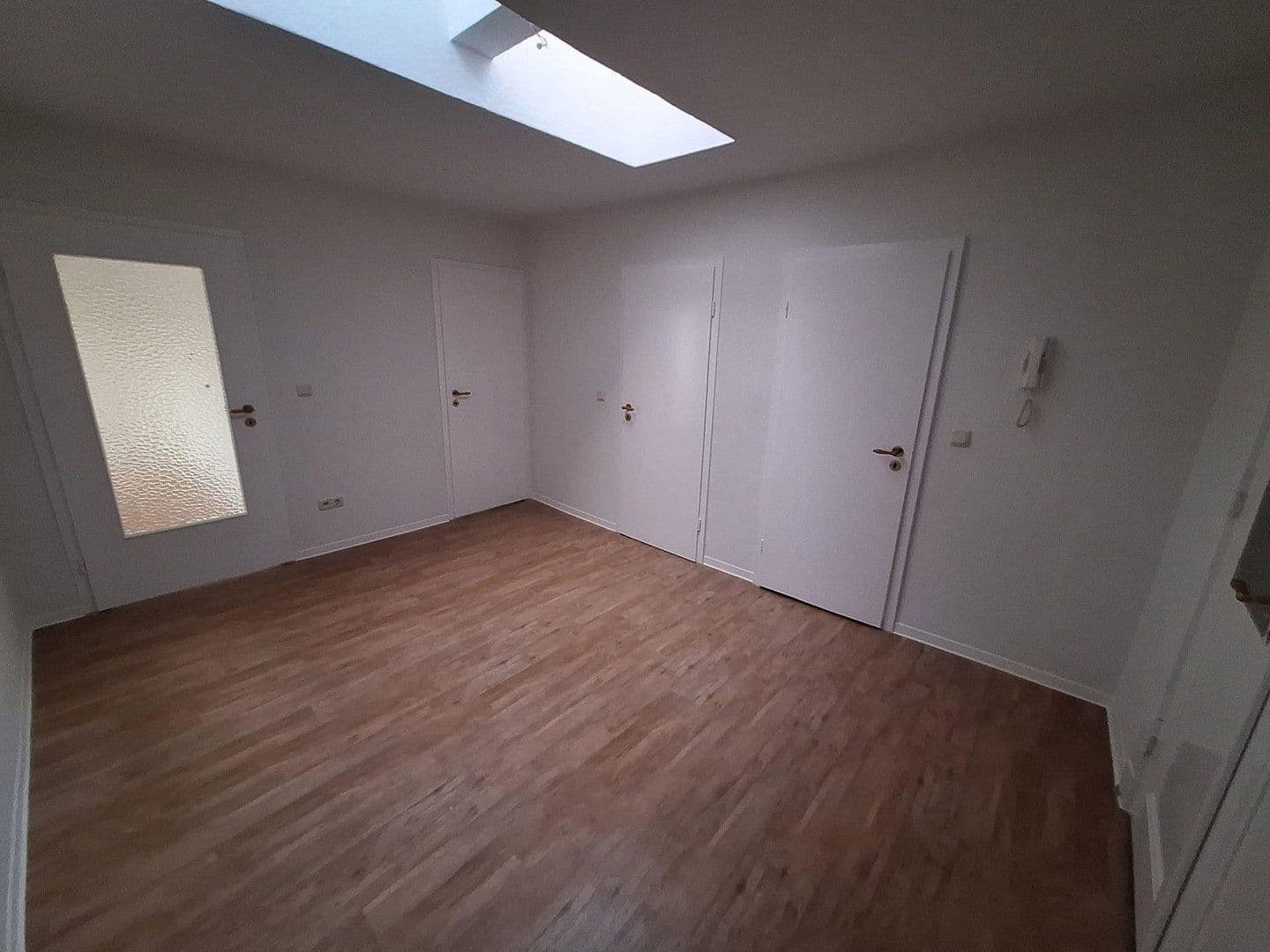 Prenájom bytu 3-izbový 92 m², Güstrow, Meklenbursko-Predpomoransko Prenájom bytu 3-izbový 92 m², Güstrow, Meklenbursko-Predpomoransko