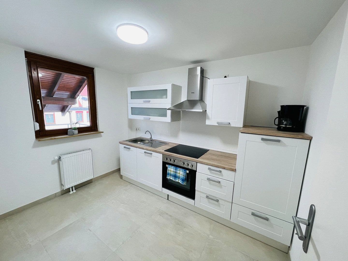 Prenájom bytu 3-izbový 79 m², Zeppelinstr. 8, Uhingen, Bádensko-Wurttembersko Prenájom bytu 3-izbový 79 m², Zeppelinstr. 8, Uhingen, Bádensko-Wurttembersko