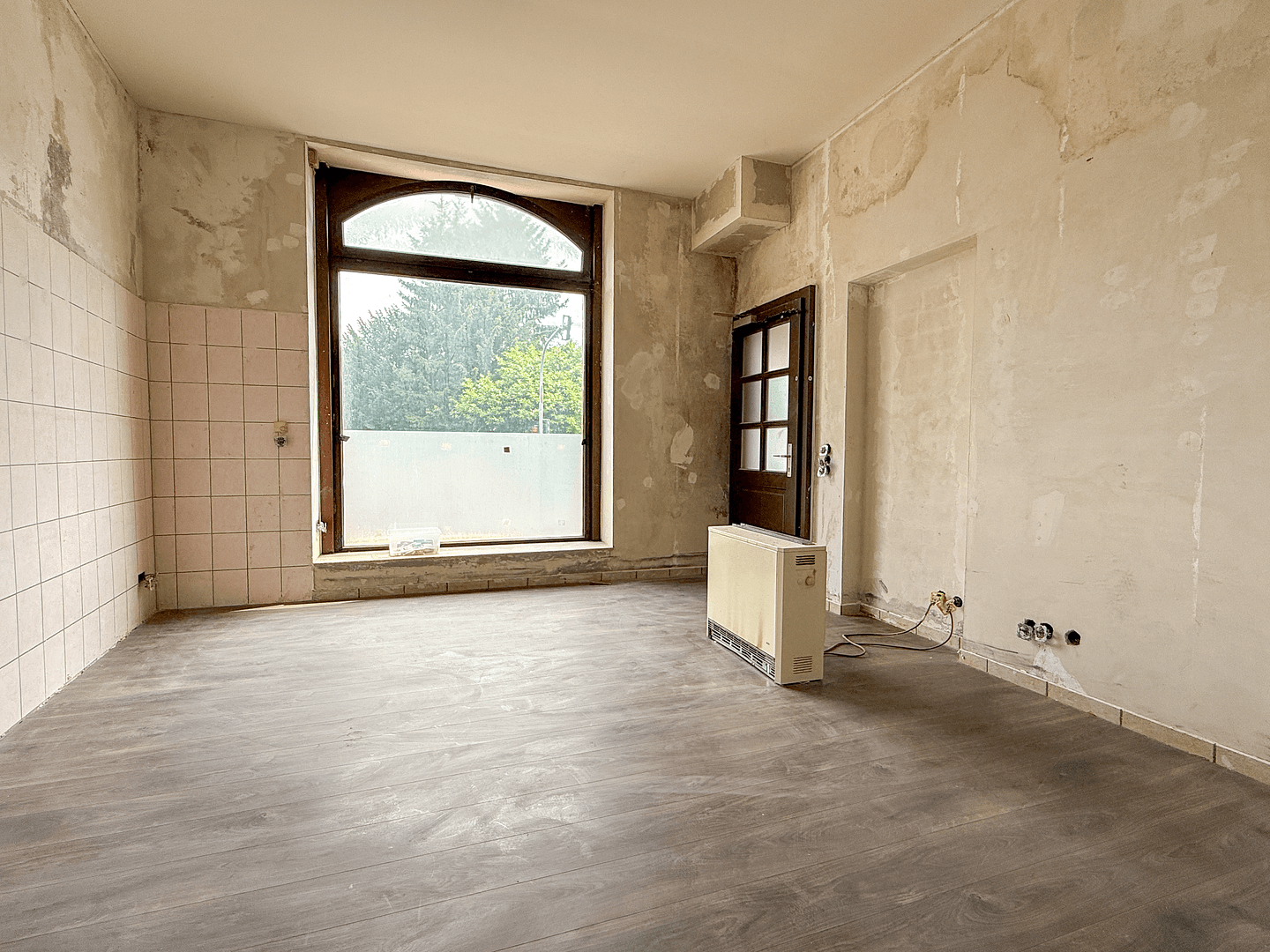 Prenájom kancelárie 70 m², Düsseldorfer Str. 181, Leverkusen, Severné Porýnie - Westfálsko Prenájom kancelárie 70 m², Düsseldorfer Str. 181, Leverkusen, Severné Porýnie - Westfálsko