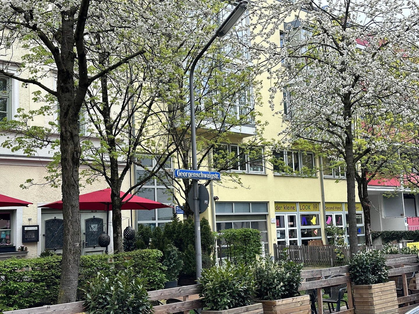 Prenájom bytu 3-izbový 73 m², München, Bavorsko Prenájom bytu 3-izbový 73 m², München, Bavorsko