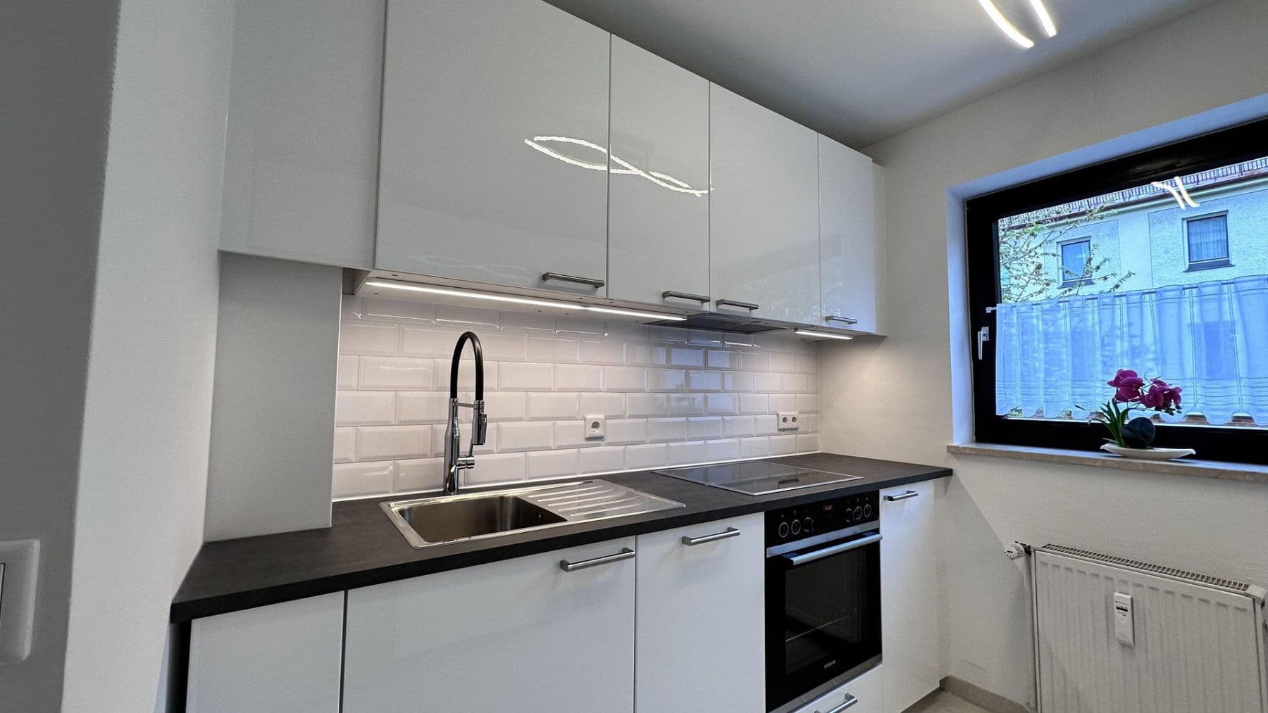 Prenájom bytu 3-izbový 73 m², München, Bavorsko Prenájom bytu 3-izbový 73 m², München, Bavorsko