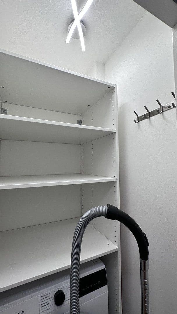 Prenájom bytu 3-izbový 73 m², München, Bavorsko Prenájom bytu 3-izbový 73 m², München, Bavorsko
