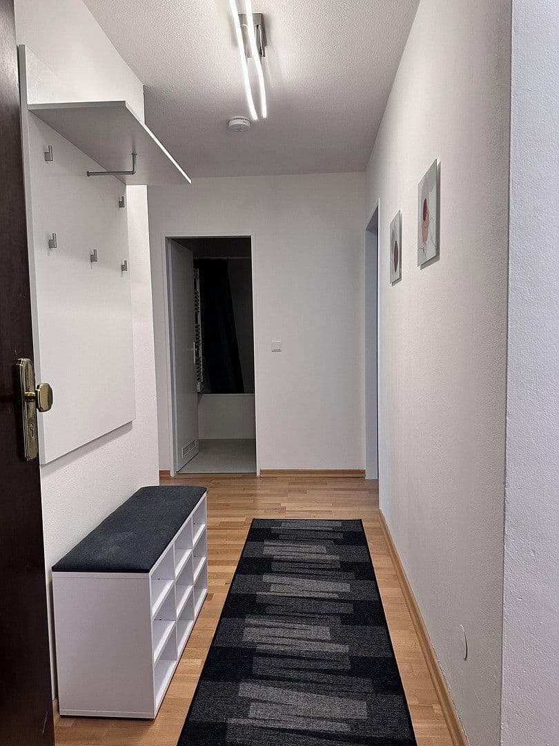 Prenájom bytu 3-izbový 73 m², München, Bavorsko Prenájom bytu 3-izbový 73 m², München, Bavorsko
