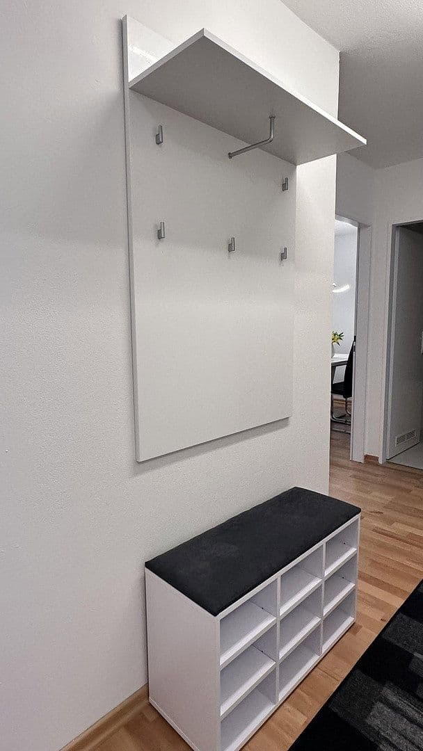 Prenájom bytu 3-izbový 73 m², München, Bavorsko Prenájom bytu 3-izbový 73 m², München, Bavorsko