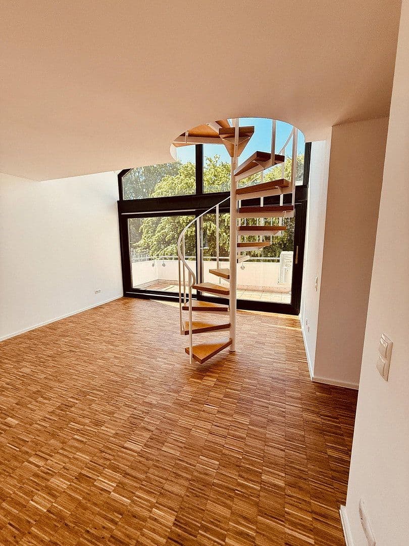 Prenájom bytu 2-izbový 92 m², Arndtstraße 32-34, Köln, Severné Porýnie - Westfálsko Prenájom bytu 2-izbový 92 m², Arndtstraße 32-34, Köln, Severné Porýnie - Westfálsko