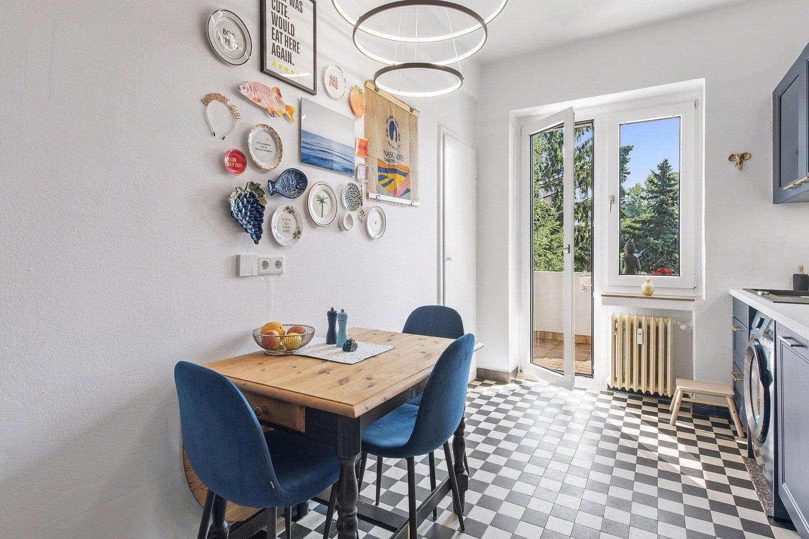 Prenájom bytu 2-izbový 100 m², Fischerstr. 45, Düsseldorf, Severné Porýnie - Westfálsko Prenájom bytu 2-izbový 100 m², Fischerstr. 45, Düsseldorf, Severné Porýnie - Westfálsko