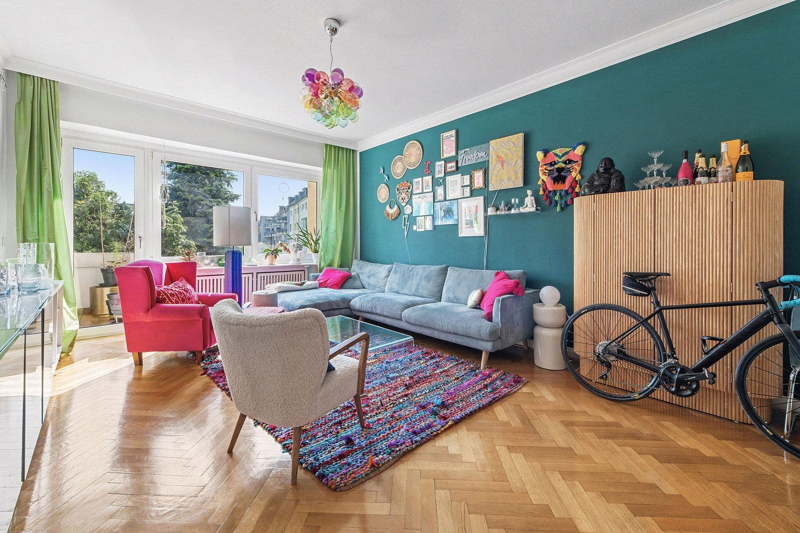 Prenájom bytu 2-izbový 100 m², Fischerstr. 45, Düsseldorf, Severné Porýnie - Westfálsko Prenájom bytu 2-izbový 100 m², Fischerstr. 45, Düsseldorf, Severné Porýnie - Westfálsko