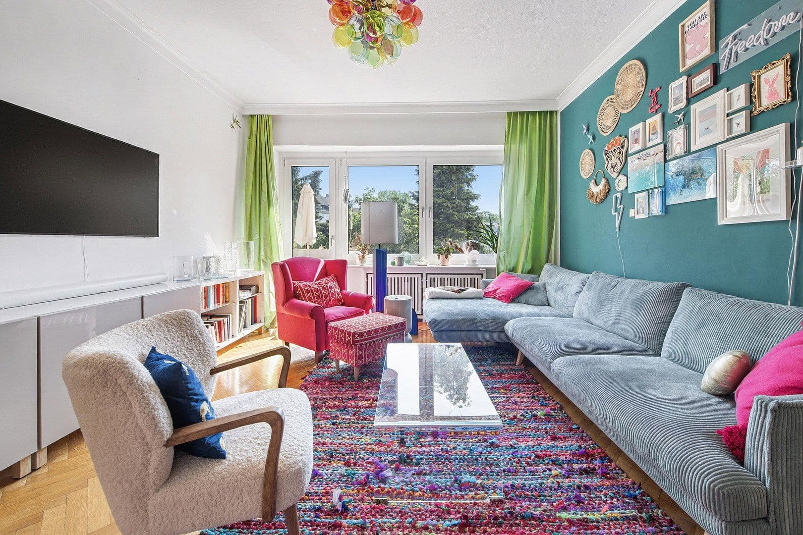 Prenájom bytu 2-izbový 100 m², Fischerstr. 45, Düsseldorf, Severné Porýnie - Westfálsko Prenájom bytu 2-izbový 100 m², Fischerstr. 45, Düsseldorf, Severné Porýnie - Westfálsko