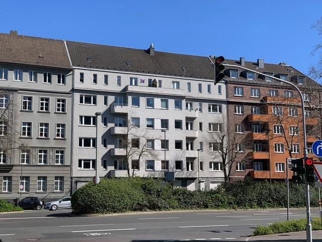 Prenájom bytu 2-izbový 100 m², Fischerstr. 45, Düsseldorf, Severné Porýnie - Westfálsko Prenájom bytu 2-izbový 100 m², Fischerstr. 45, Düsseldorf, Severné Porýnie - Westfálsko