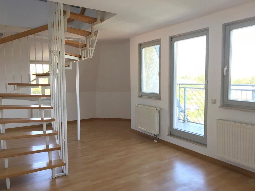 Prenájom bytu 2-izbový 71 m², Carolastraße 32, Zwickau, Sasko Prenájom bytu 2-izbový 71 m², Carolastraße 32, Zwickau, Sasko