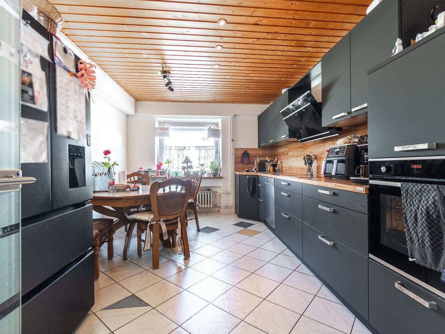 Prenájom bytu 5-izbový 161 m², Villingen-Schwenningen, Bádensko-Wurttembersko Prenájom bytu 5-izbový 161 m², Villingen-Schwenningen, Bádensko-Wurttembersko