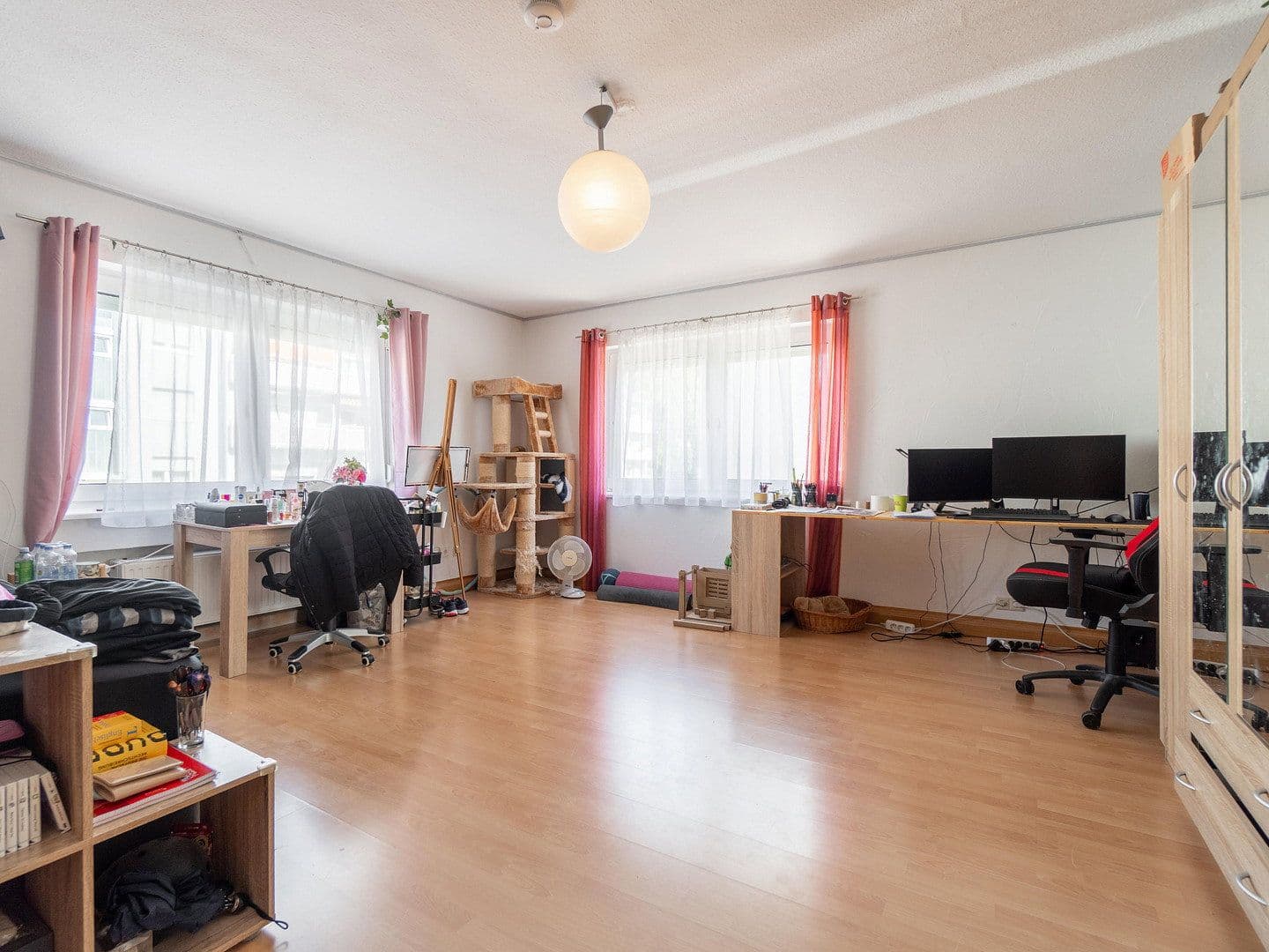 Prenájom bytu 5-izbový 161 m², Villingen-Schwenningen, Bádensko-Wurttembersko Prenájom bytu 5-izbový 161 m², Villingen-Schwenningen, Bádensko-Wurttembersko