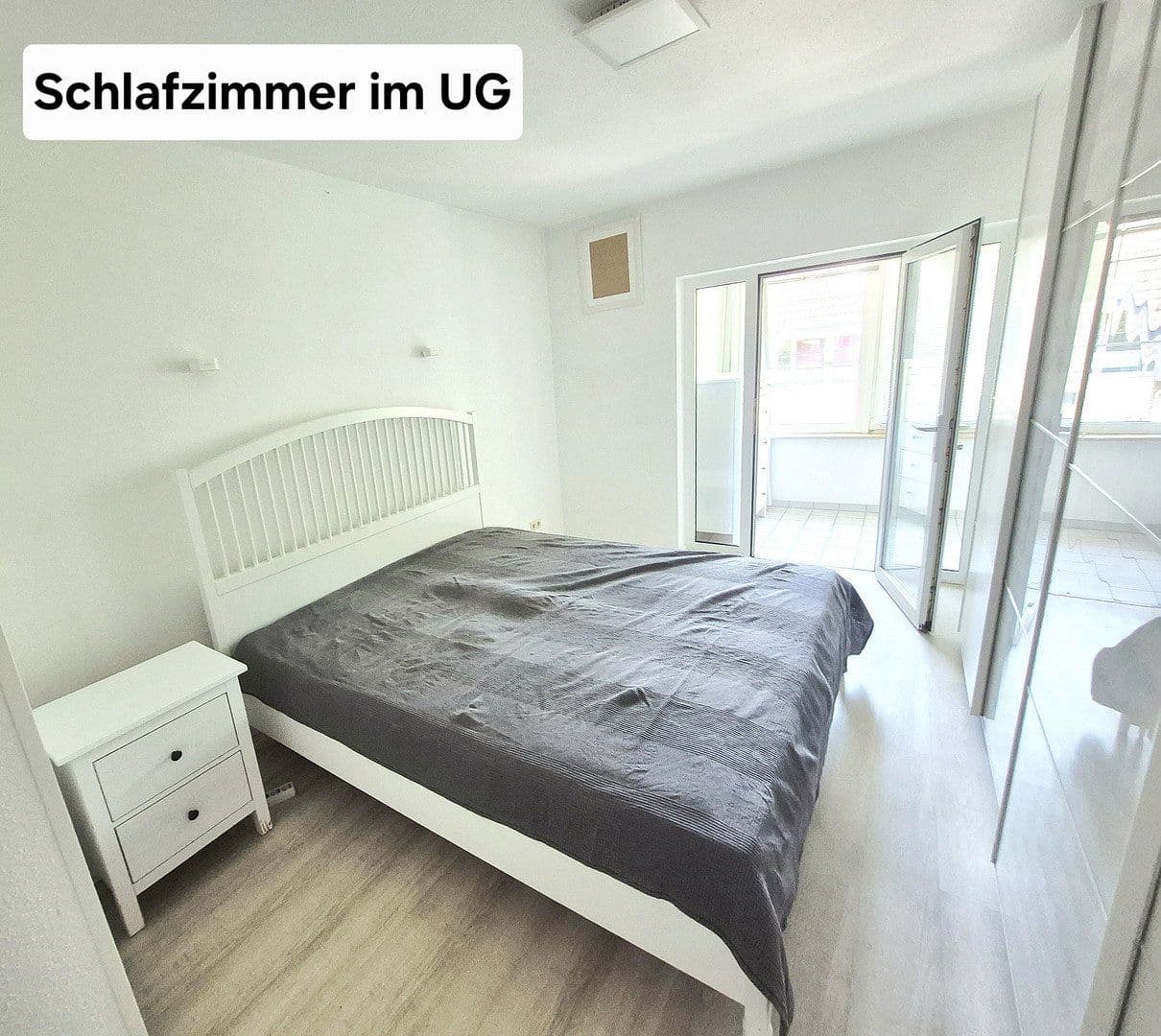 Prenájom bytu 4-izbový 96 m², Berlin, Berlín Prenájom bytu 4-izbový 96 m², Berlin, Berlín