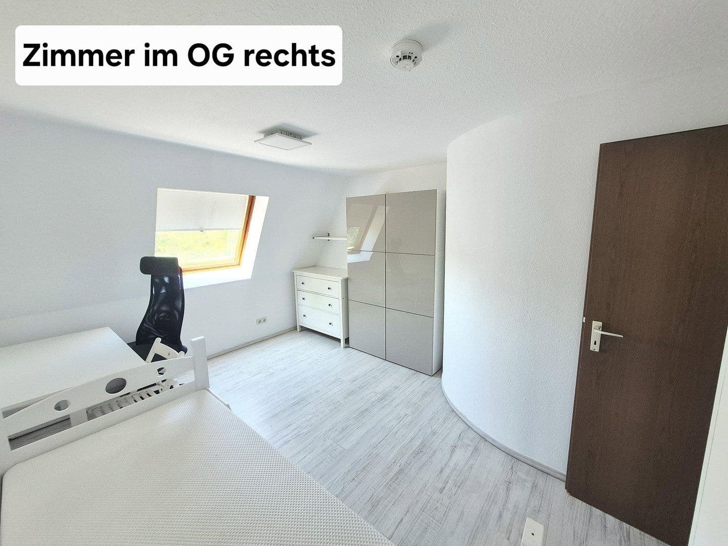 Prenájom bytu 4-izbový 96 m², Berlin, Berlín Prenájom bytu 4-izbový 96 m², Berlin, Berlín