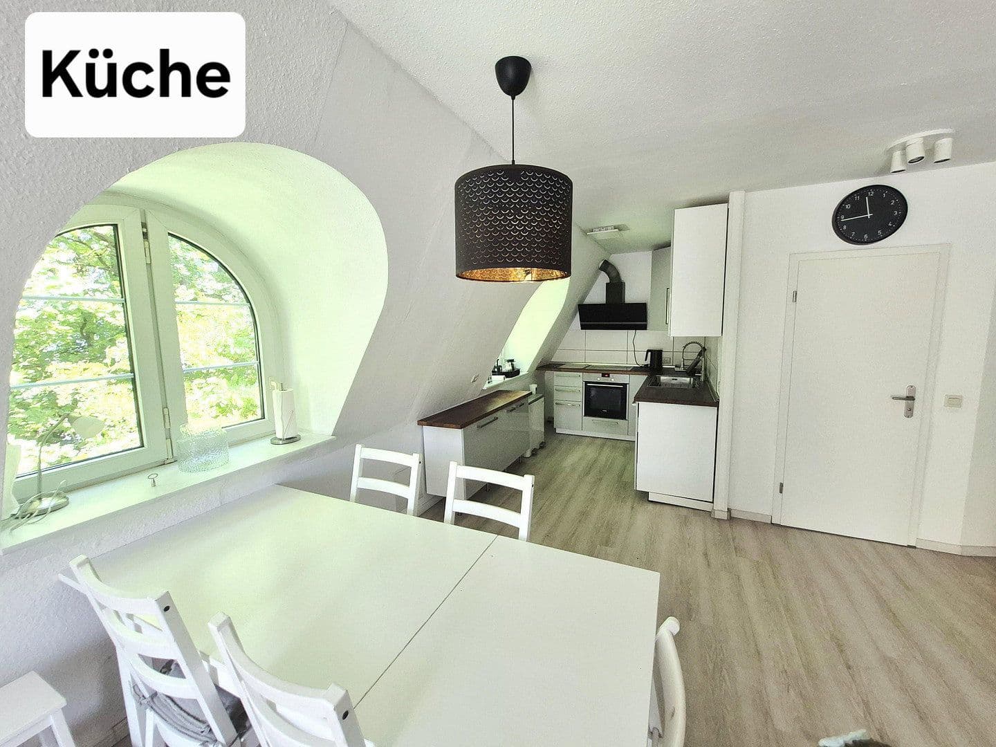 Prenájom bytu 4-izbový 96 m², Berlin, Berlín Prenájom bytu 4-izbový 96 m², Berlin, Berlín