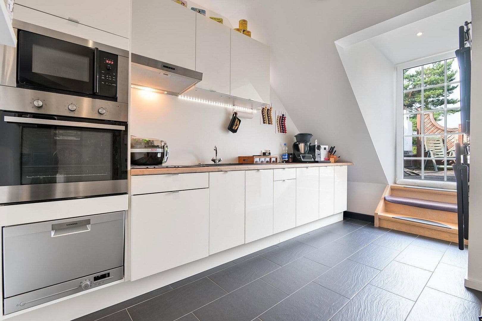 Prenájom bytu 3-izbový 85 m², Robert-Koch-Str. 45, Oberhausen, Severné Porýnie - Westfálsko Prenájom bytu 3-izbový 85 m², Robert-Koch-Str. 45, Oberhausen, Severné Porýnie - Westfálsko