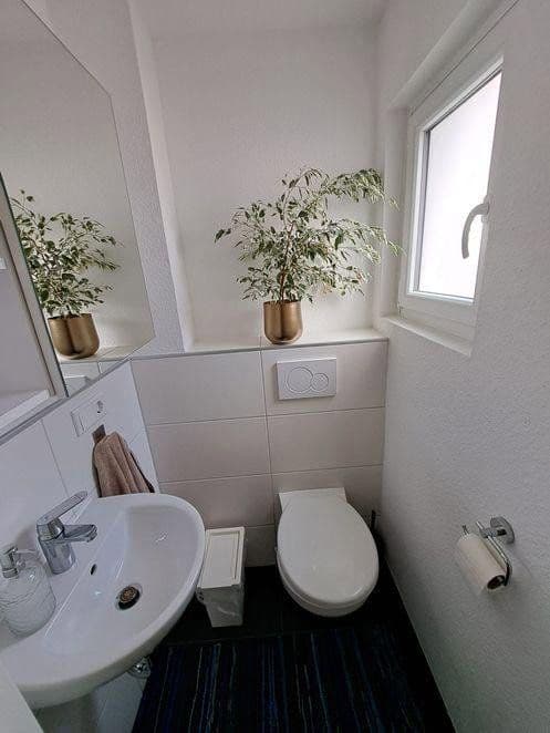 Prenájom domu 123 m², pozemok 96 m², Heusenstamm, Hesensko Prenájom domu 123 m², pozemok 96 m², Heusenstamm, Hesensko
