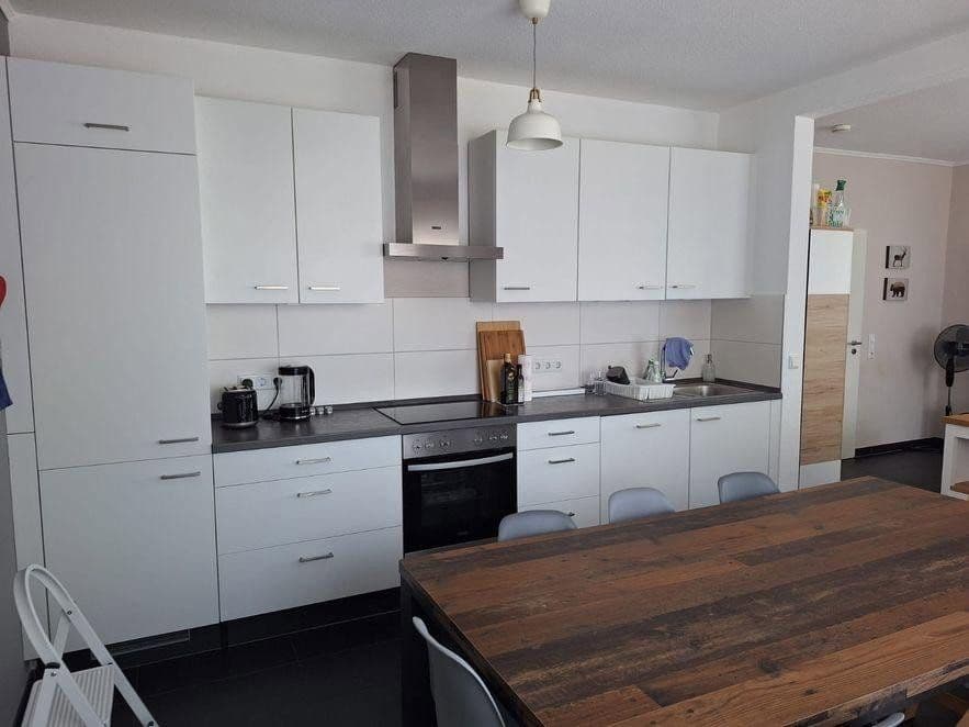 Prenájom domu 123 m², pozemok 96 m², Heusenstamm, Hesensko Prenájom domu 123 m², pozemok 96 m², Heusenstamm, Hesensko