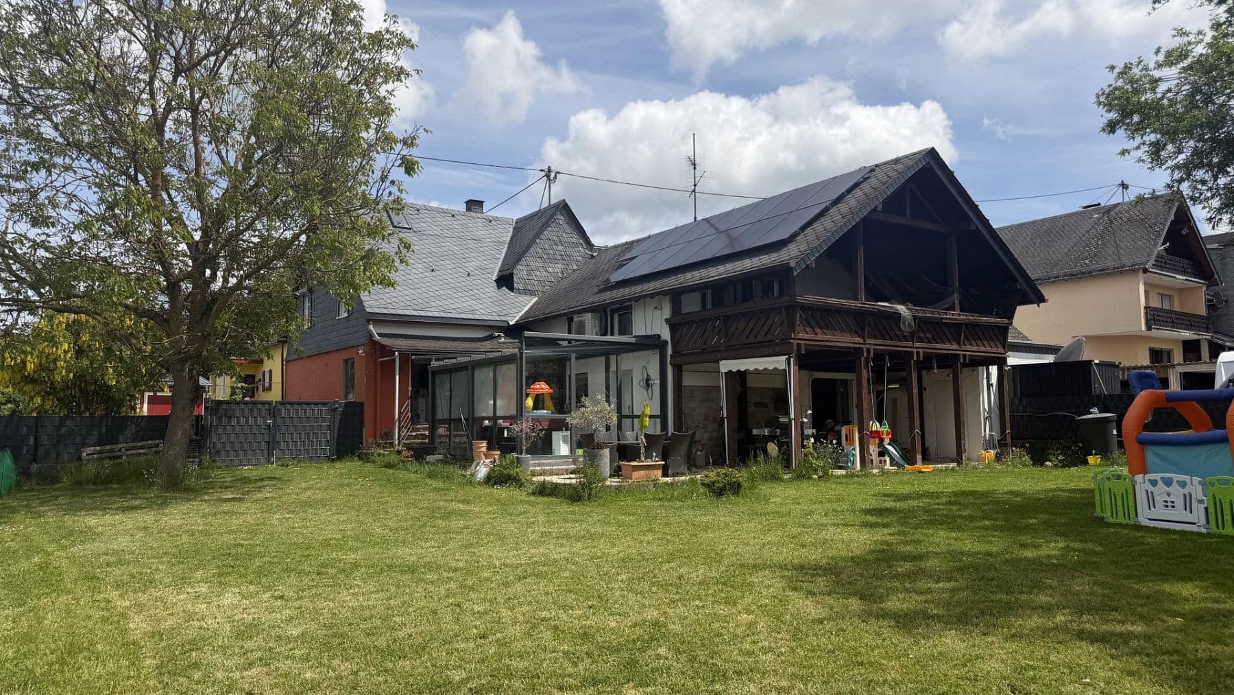 Predaj domu 228 m², pozemok 1.426 m², Argenthal, Porýnie-Falcko Predaj domu 228 m², pozemok 1.426 m², Argenthal, Porýnie-Falcko