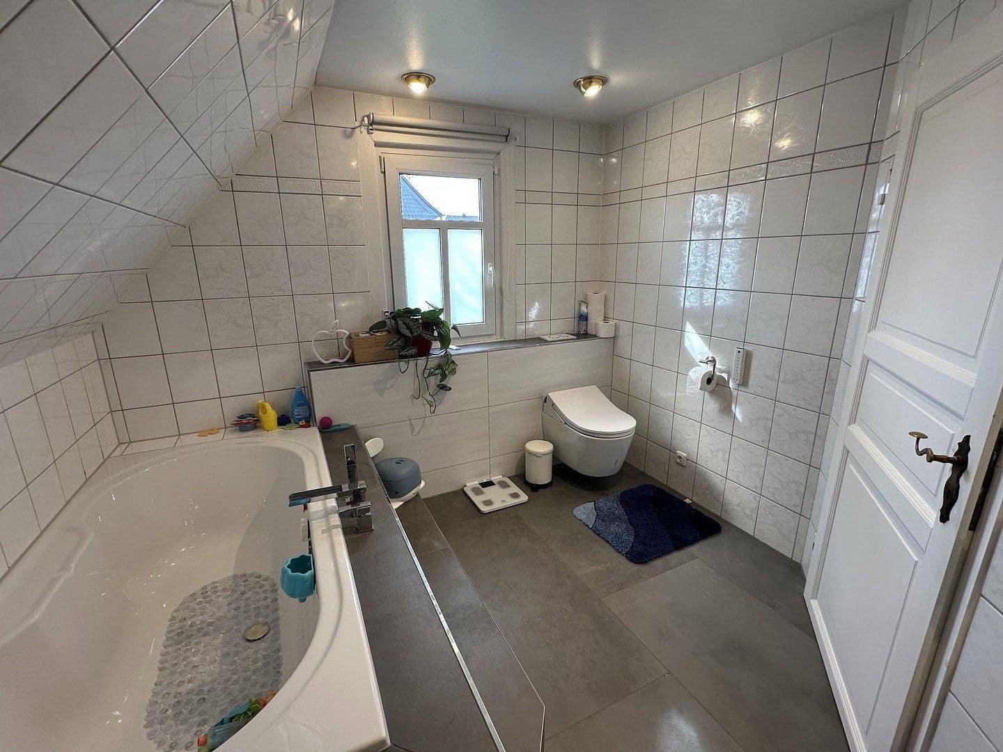 Predaj domu 228 m², pozemok 1.426 m², Argenthal, Porýnie-Falcko Predaj domu 228 m², pozemok 1.426 m², Argenthal, Porýnie-Falcko