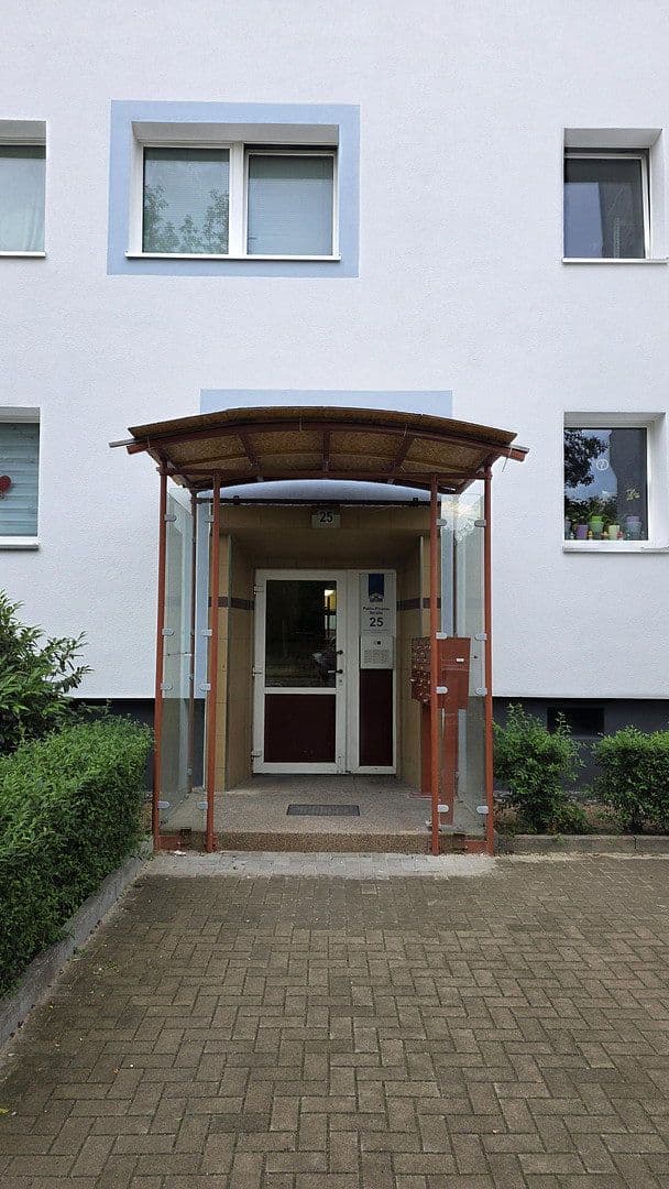Prenájom bytu 95 m², Pablo-Picasso-Straße 25, Berlin, Berlín Prenájom bytu 95 m², Pablo-Picasso-Straße 25, Berlin, Berlín