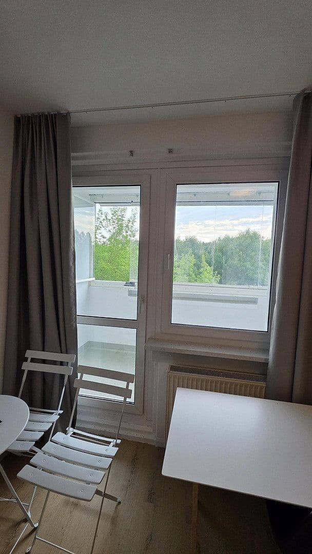 Prenájom bytu 95 m², Pablo-Picasso-Straße 25, Berlin, Berlín Prenájom bytu 95 m², Pablo-Picasso-Straße 25, Berlin, Berlín