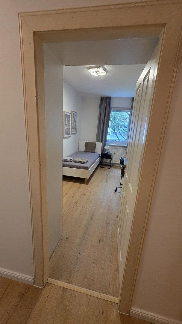 Prenájom bytu 95 m², Pablo-Picasso-Straße 25, Berlin, Berlín Prenájom bytu 95 m², Pablo-Picasso-Straße 25, Berlin, Berlín