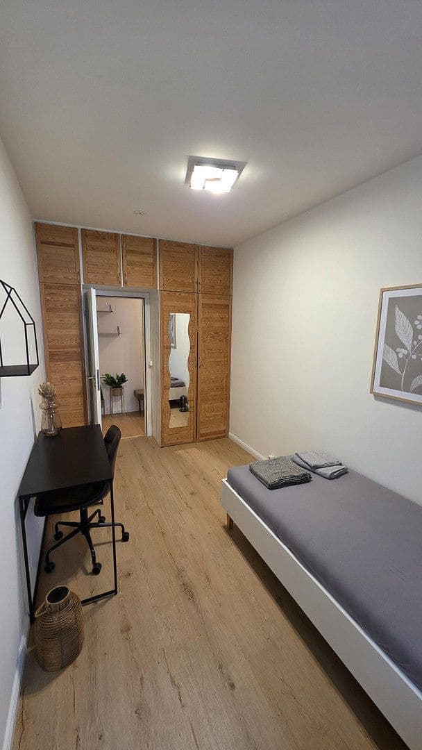 Prenájom bytu 95 m², Pablo-Picasso-Straße 25, Berlin, Berlín Prenájom bytu 95 m², Pablo-Picasso-Straße 25, Berlin, Berlín