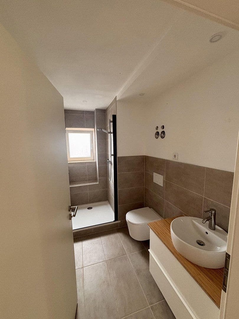 Predaj domu 192 m², pozemok 471 m², Gingen an der Fils, Bádensko-Wurttembersko Predaj domu 192 m², pozemok 471 m², Gingen an der Fils, Bádensko-Wurttembersko