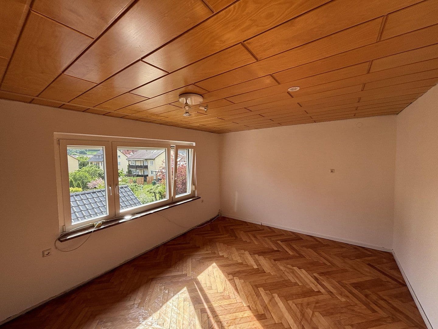 Predaj domu 192 m², pozemok 471 m², Gingen an der Fils, Bádensko-Wurttembersko Predaj domu 192 m², pozemok 471 m², Gingen an der Fils, Bádensko-Wurttembersko