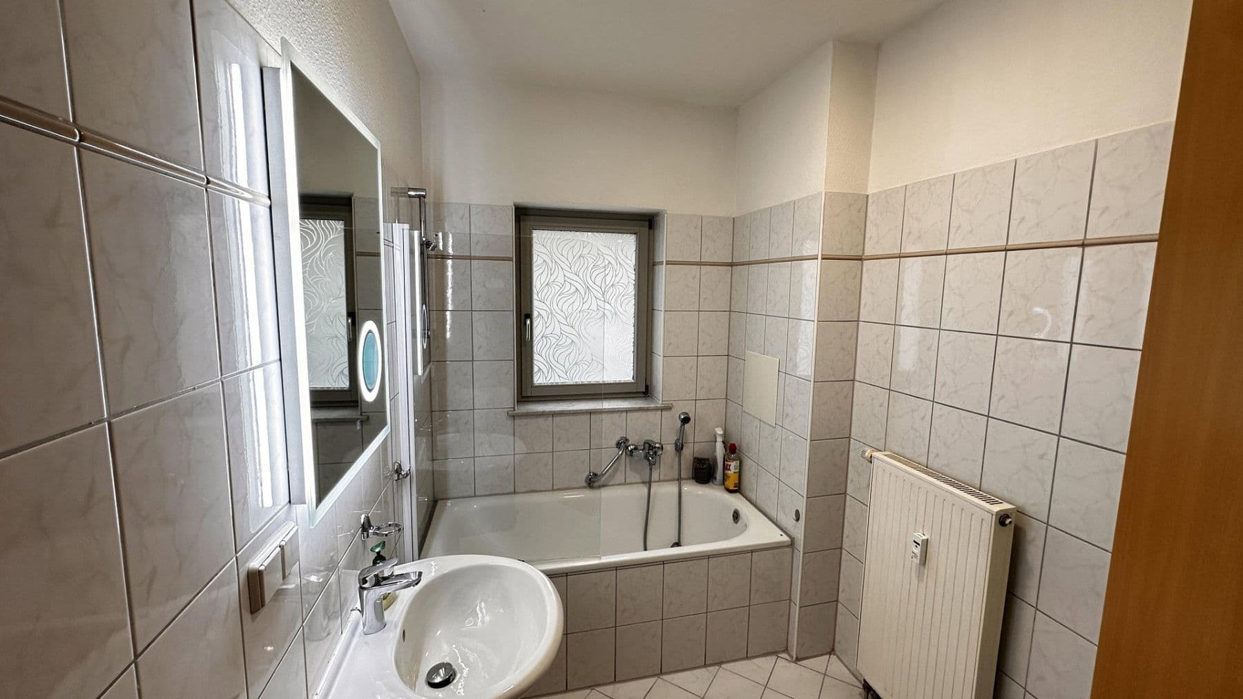 Prenájom bytu 2-izbový 53 m², Einsteinstr 15, Heidenau, Sasko Prenájom bytu 2-izbový 53 m², Einsteinstr 15, Heidenau, Sasko