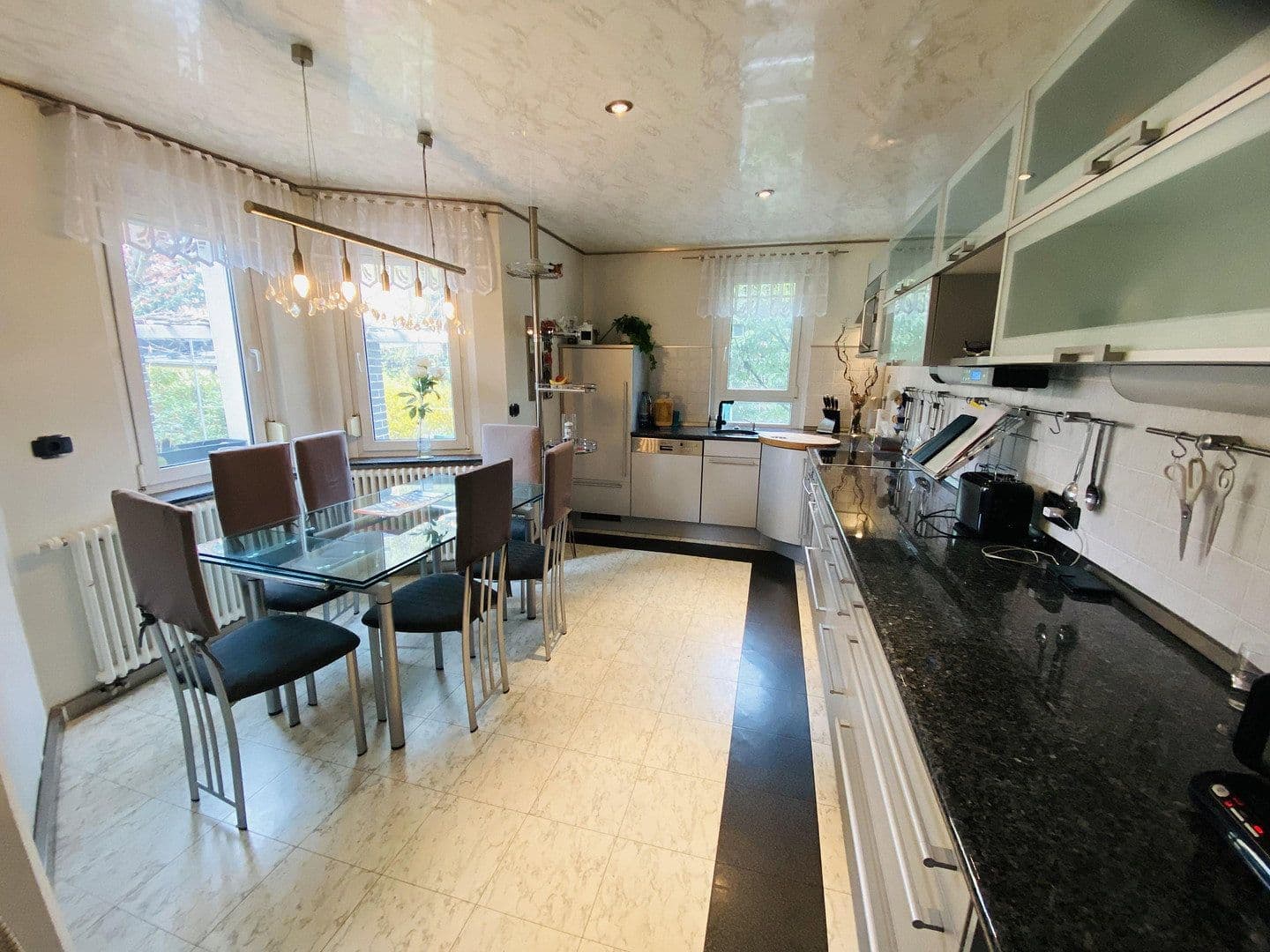 Predaj domu 130 m², pozemok 300 m², Saarlouiser Straße 4, Leipzig, Sasko Predaj domu 130 m², pozemok 300 m², Saarlouiser Straße 4, Leipzig, Sasko