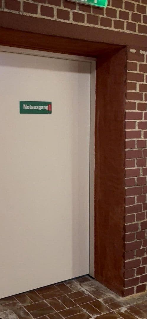 Prenájom nebytového priestoru 1.000 m², Mainz, Porýnie-Falcko Prenájom nebytového priestoru 1.000 m², Mainz, Porýnie-Falcko