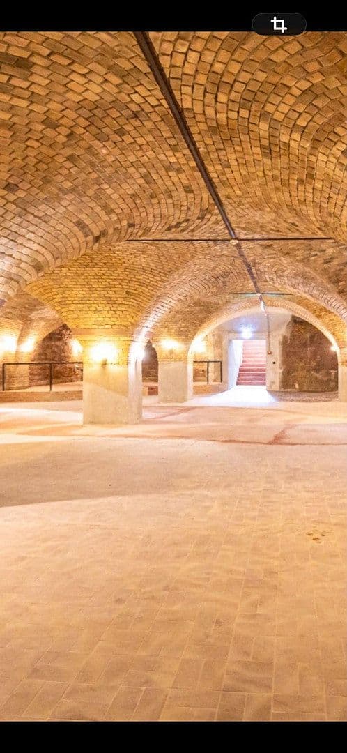 Prenájom nebytového priestoru 1.000 m², Mainz, Porýnie-Falcko Prenájom nebytového priestoru 1.000 m², Mainz, Porýnie-Falcko