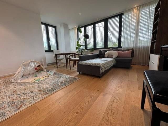 Prenájom bytu 1-izbový 56 m², Fürstenrieder Str. 285, München, Bavorsko Prenájom bytu 1-izbový 56 m², Fürstenrieder Str. 285, München, Bavorsko